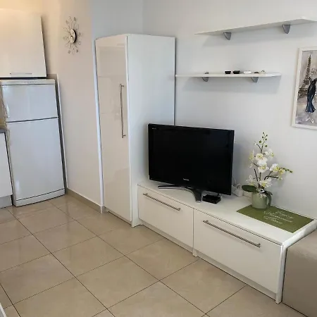 Апартаменты Tonka Подгора